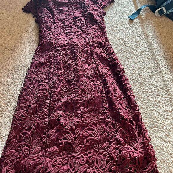 Lulus Romance language burgundy backless dress small - Picture 5 of 11